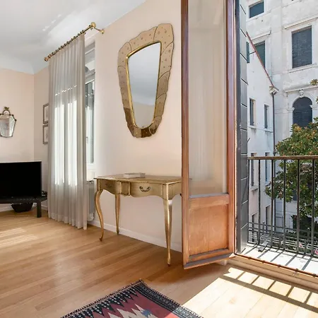 Luxury * Βενετία